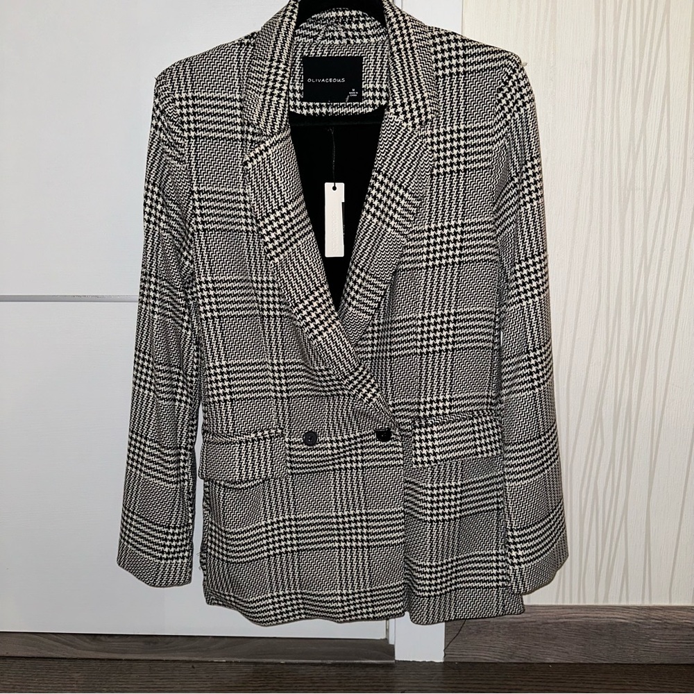 Olivaceous plaid structured blazer